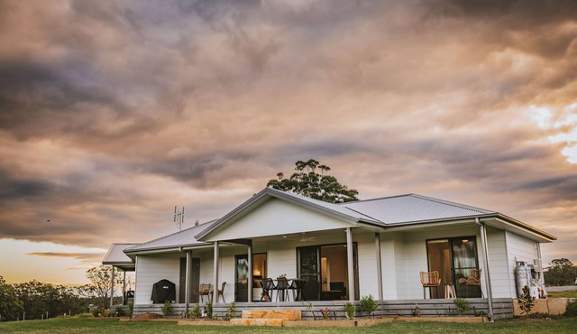 Clarries's Green Farm Stay - The Dairy