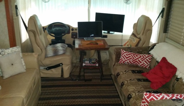 Class A Motor Home in Cortez