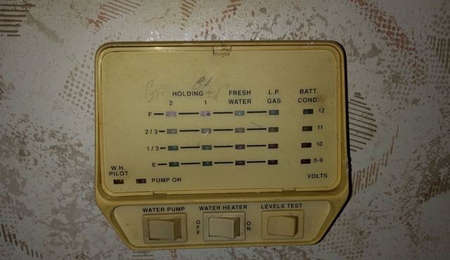 Class A RV, 30', Gas Engine, HVAC, Generator, Fridg and Stove, Coffee Maker.