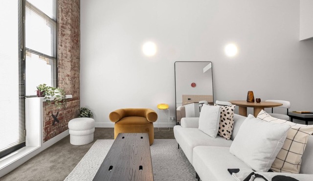 Classic 1-Bed City Stay Near Eateries and Laneways