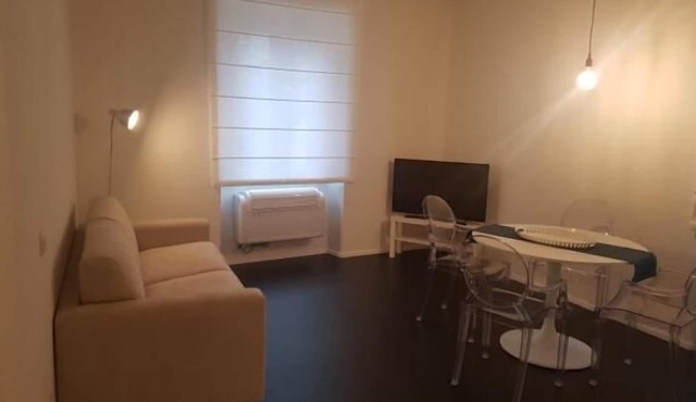 Classic 1 BR on Porta Nuova