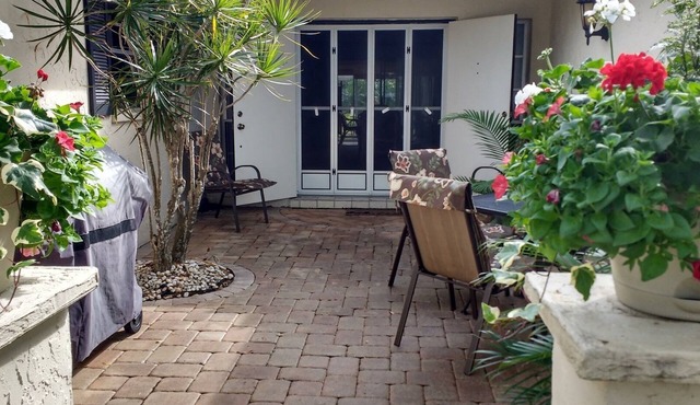Classic 1700 Sq Ft Villa - Palm Aire Country Club, Sarasota