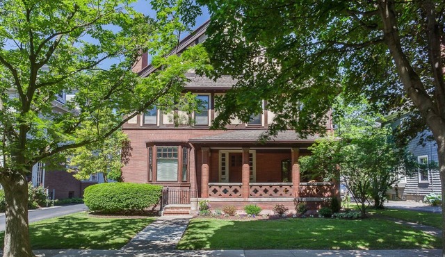 Classic 1910 Tudor Apartment