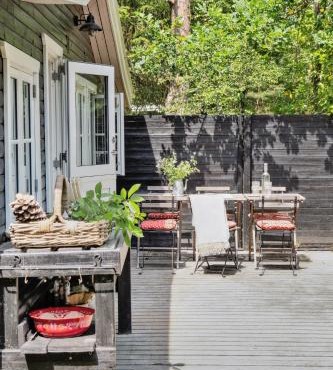 Classic 1937 Cottage On A Natural Plot
