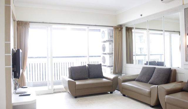 Classic 3BR At Braga City Walk Apartment