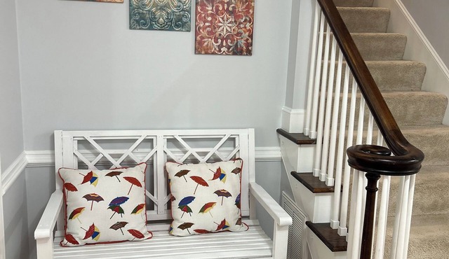 Classic 4-Bedroom Home Near The Bowl at Ballantyne