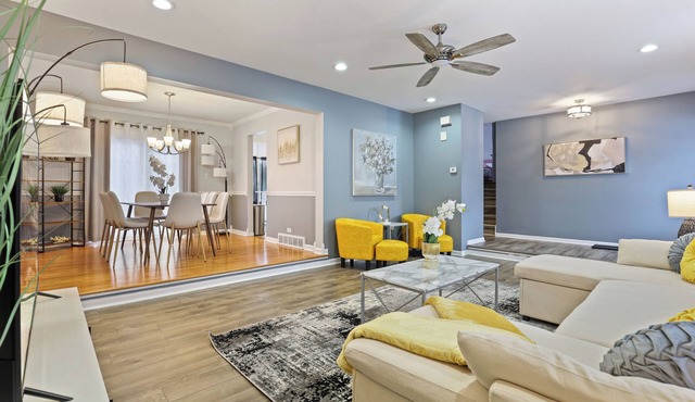 Classic: 5BR-3BT Spacious Modern House!