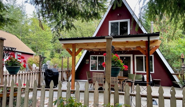 Classic A-Frame Cabin near Lost Lake