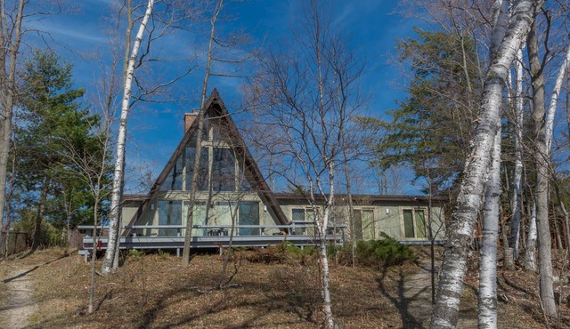 Classic A-frame Cottage on Big Glen Lake