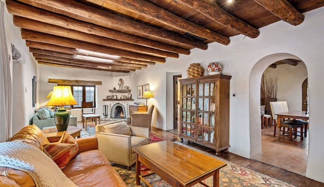 Classic Adobe Home, Walk Everywhere, Private Patio