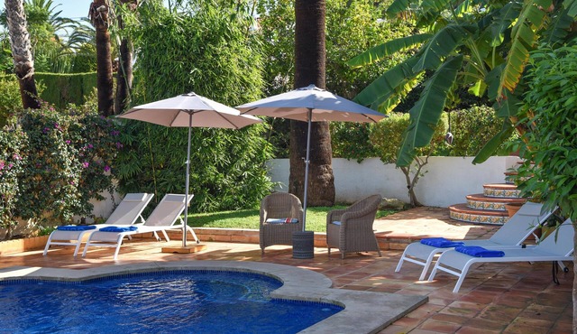 Classic and comfortable villa with private pool in Javea, on the Costa Blanca, Spain for 4 persons