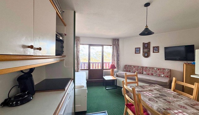 Classic apartment for 6 pers, mountain view