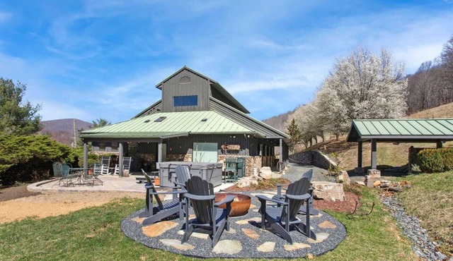 Classic Barn Home with Contemporary Design