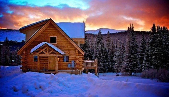 Classic Breckenridge Cabin with Modern Amenities and Million $ Views