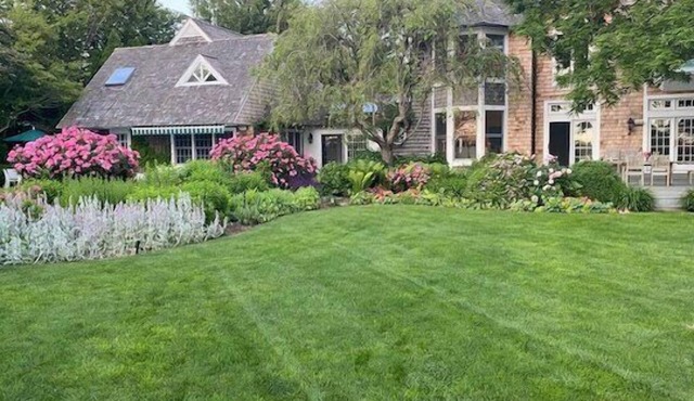 Classic Bridgehampton Home, Stunning Gardens, Private Heated Pool, Great.