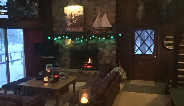 Classic Chalet adjacent to Nubs Nob and Boyne Highlands