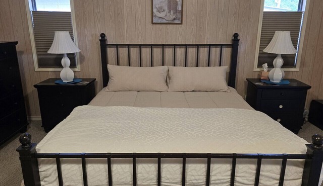 Classic Charm Close to Lake #2