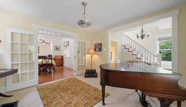 Classic Charm on Ashland – For 8