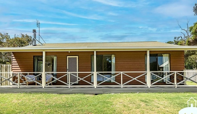 Classic Cocomo, Sandy Point