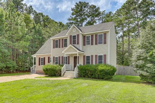 Classic Colonial Home w/Private Yard in Richmond!