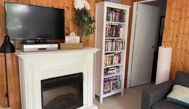 Classic Cottage Charm - relaxing & private. #1