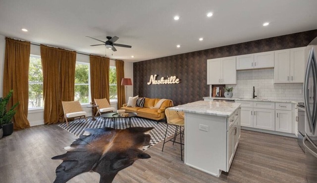 Classic Country #4-Rooftop Deck-Sleeps 8