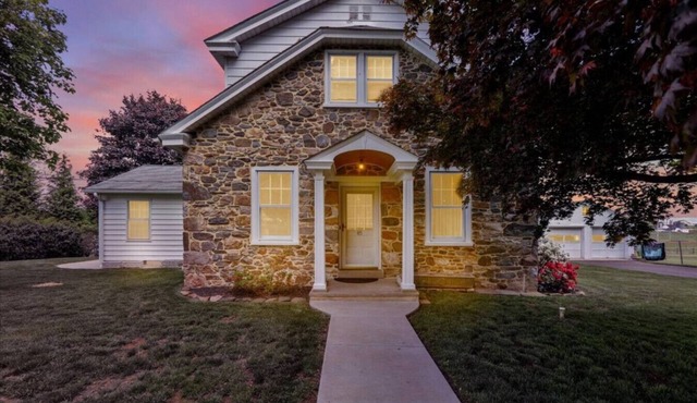 Classic Country Retreat | Spacious Home on 1 Acre