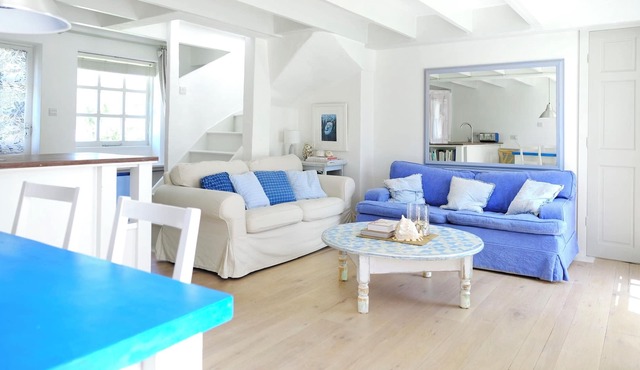 Classic, Cozy & Comfortable Seaside Cottage Close to Cornwalls Best Beaches