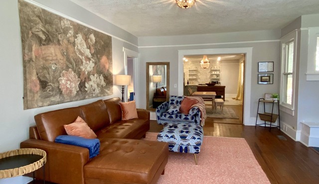 Classic craftsman centrally located close to downtown, VSU and SGMC