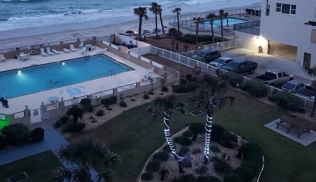 Classic Daytona Beach Condo, Great Ocean Views