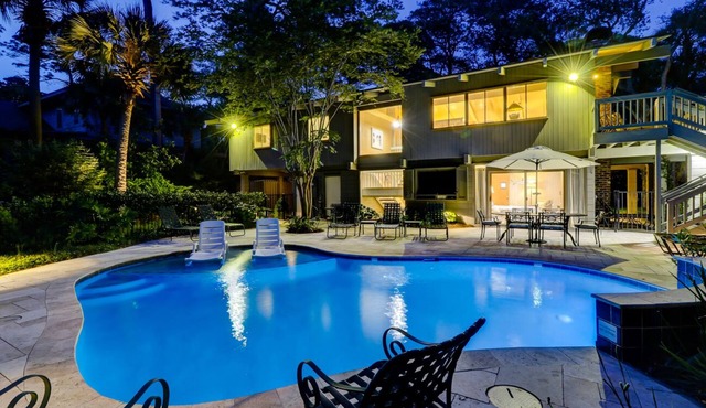 Classic DOG FRIENDLY Five Bedroom 2nd Row Ocean Sea Pines Home with a Pool