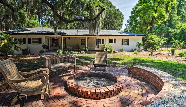 Classic Family Home, 12 Miles to Downtown