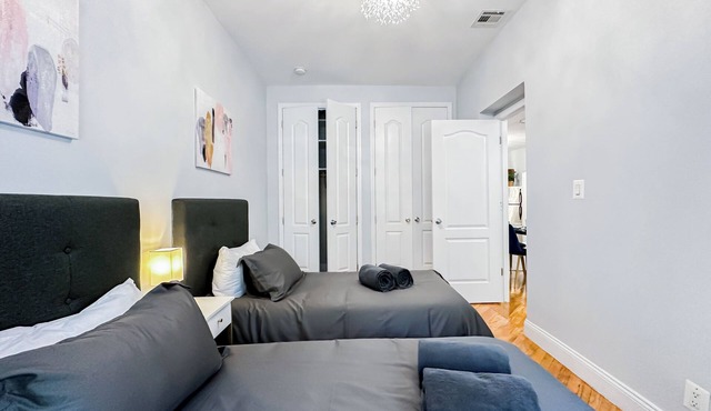 Classic Five Bedroom 2 Minutes To Train