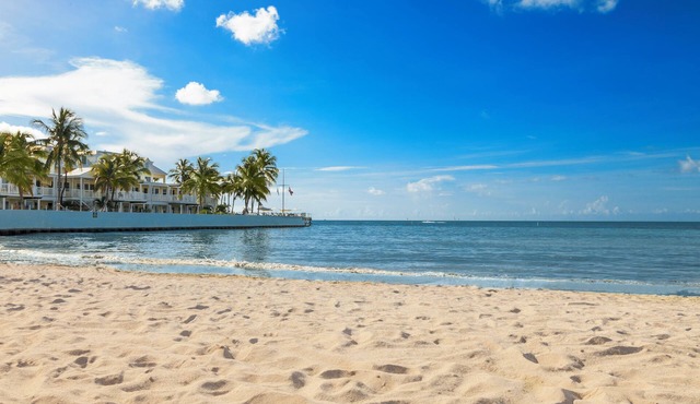 Classic King Room at Southernmost Beach Resort – Minutes from South Beach!