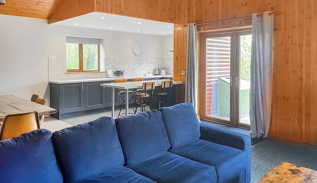 Classic Lakeview Lodge 6