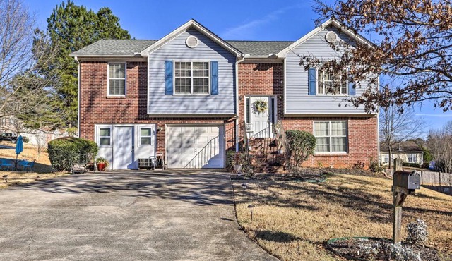 Classic Lithonia Home - Near Golf and Stone Mtn