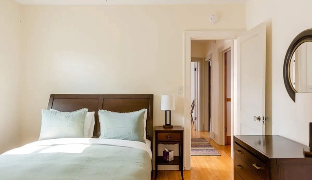 Classic Macalester Area St. Paul Duplex