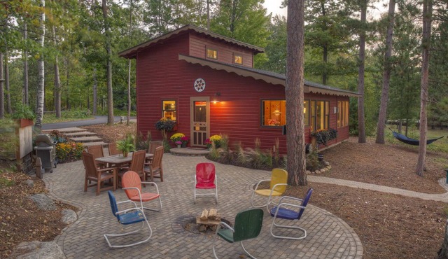 Classic Minnesota Cabin on Beautiful Lake O'Brien - Includes Pontoon Boat