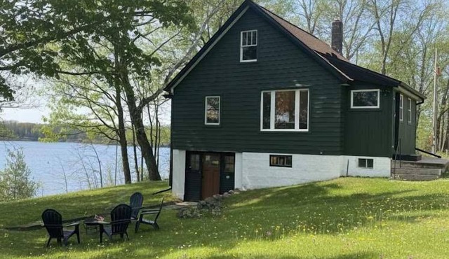 Classic MN Up North Lake House