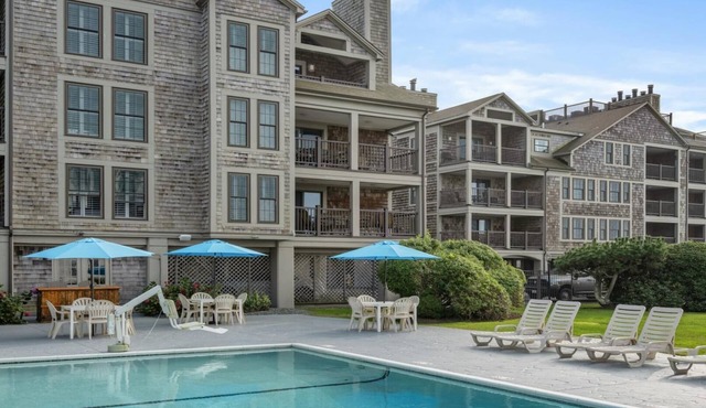 Classic New England Charm At The Heart of Newport-Wyn. Newport Onshore- 2 Bd.