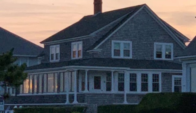 Classic New England Waterfront Cottage