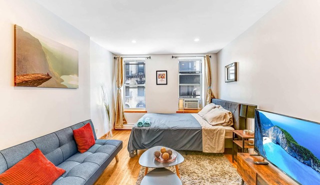 Classic NYC 2 BDRM Nolita Apt