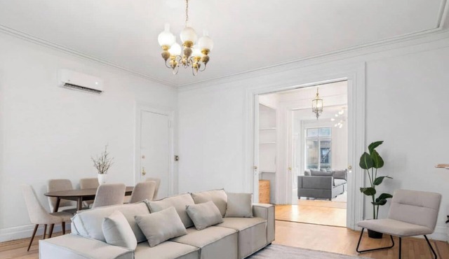 Classic NYC Brownstone 2Br Apartment in Prime Chelsea!