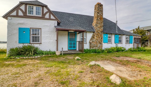 Classic Oak Bluffs Beach House | Excellent Harbor Views | Near Shops & Dining