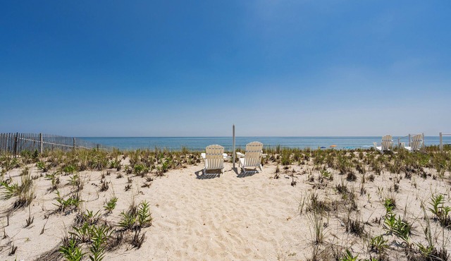 Classic Oceanfront 5-bedroom home, steps to the beach in South Mantoloking
