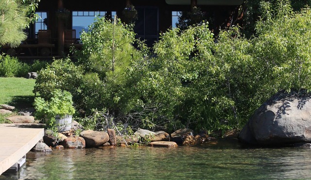 Classic Old Tahoe Lakefront Home With Pier And Buoy. Pet & Family friendly!