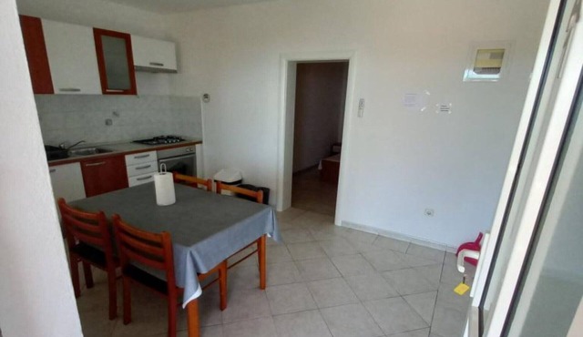 Classic One Bedroom Apartment with Terrace and Sea view