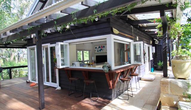 Classic Open Plan Avalon House