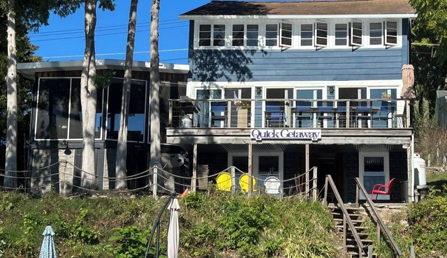 Classic Rustic Large Family Lake House - Lots of Space for all on Otisco Lake