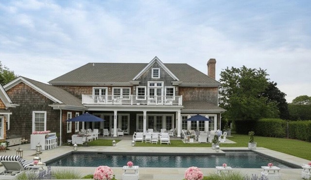 Classic Southampton Home, Pool, Great for Families or Friends, Endless.